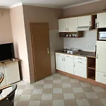 Jozsef House Апартаменты *