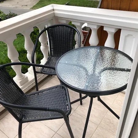 Apartment Jozsef House *