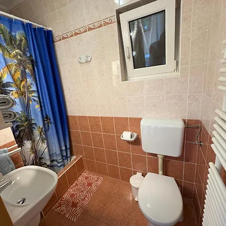 Jozsef House Apartment