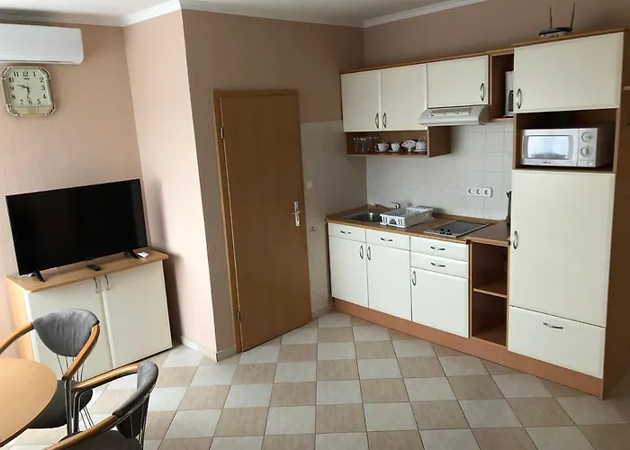 Jozsef House Apartment *